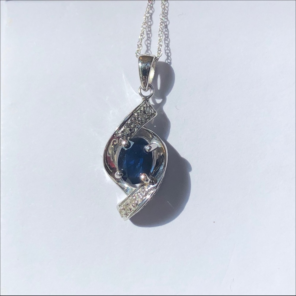 14k white gold blue sapphire and diamond pendant 14k chain necklace - Picture 2 of 10